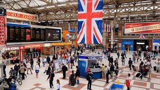 A Walk Through The London Victoria Station London England [upl. by Timon]